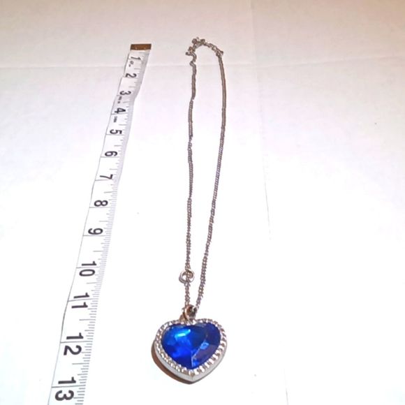 Heart of Ocean Blue Titanic Necklace - Picture 3 of 5